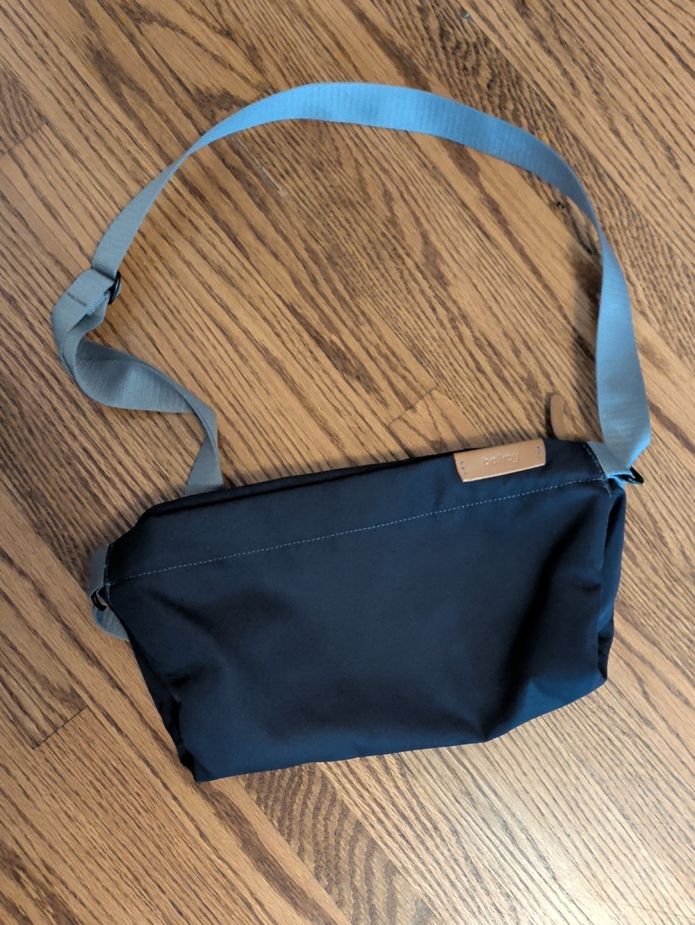 Bellroy Venture Sling 9L Grey Bag with Light Gray Strap
